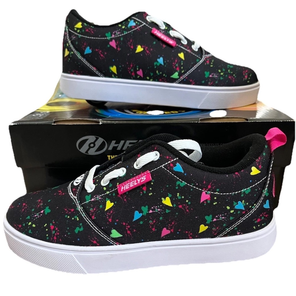 New Heelys Pro 20 Black Multi Color Hearts Trendy Youth Size 2 Skater 🩵🩷💚
